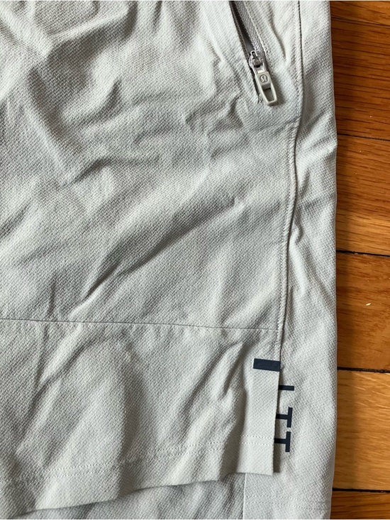 Lululemon Beige Workout Athleisure License To Train Shorts XL Extra Large - Picture 5 of 13